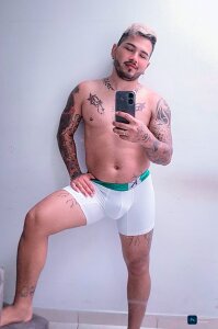 hello welcome de Crazy_Boyss_  2 photos