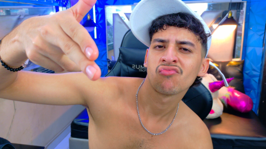 Today I was with a cap hehe 🧢 de Alan_Del_Reyx  6 photos