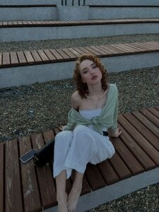 JanetYoung Public Pic 4