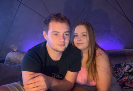 hot____________couple Public Pic