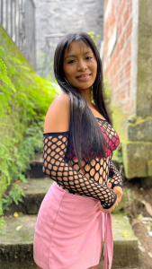 SamanthaGarciia_ I am Samantha 💛 Pic 4