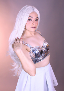 Manuela_miller_ Long with hair Bilde 4