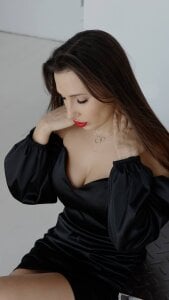 AleksandraRich Public Pic 4
