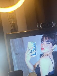 tsathisacortez Short hair don't care Pic 2