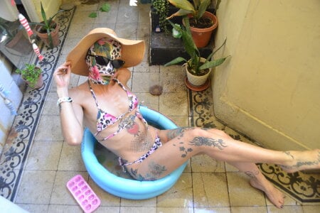 blurxi 🍉🍉 Pic 6