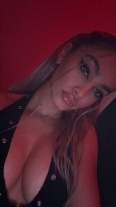 evelynvlovemee when i m bored图片