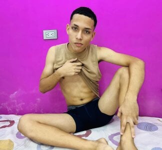 erick_forx18 Public Pic 2