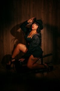 zhamira_21 The language of my body Pic