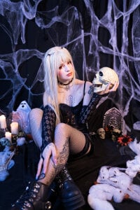 melany_blair    🔥 Kiss me like danger. Pic 3