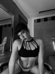 Ellis-Brown Raww Pic 5