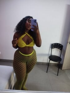 natasha_sexy69 Yellow 💛 Pic 5