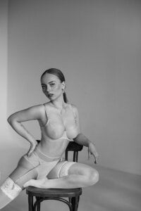 AnetGrey One of my favorite shoots, something in the language of aesthetics. Pic 8