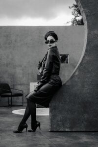 ElleDiane Black & White Pic 6