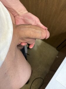 EclipseStudのHere’s My Large Surprize 😳😘の 8枚の写真