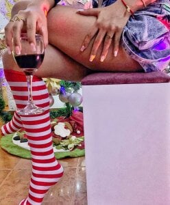 kyra_fox_ Merry Chrismas 🎄 Pic 2
