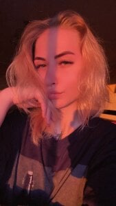 BlondeBun Take a closer look at me 사진