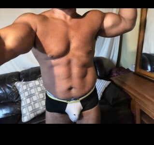 StrongP1738 Public Pic