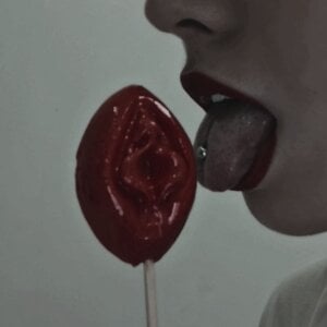 t_A_T_u: Sofia ( 6 фото)