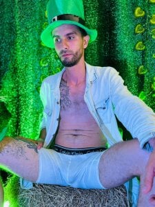 KingOfTemptation Come play with your little leprechaun 🍀😉 Pic 8