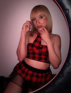 zohet_kriss A sexy teacher for me? 😈 Pic 7