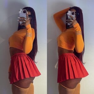 im_tyra 🎃HALLOWEEN VELMA🧡 Pic 3