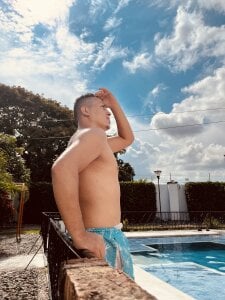 Liana_Asaff Pool party Pic 9