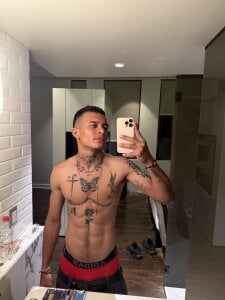 Mrjustin_sebas A little trip to Chile 🔥🖤  3. fénykép