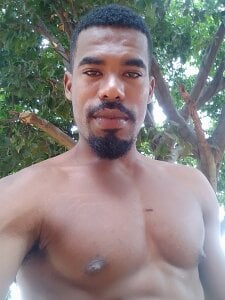 Salim_hot in the backyard Foto  4