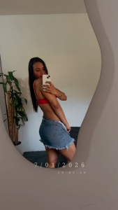 Tatiana_bram_your favorite queen in red 😏❤️😏图片