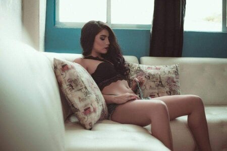 Nina-monroe My firts photo studio Poză 6