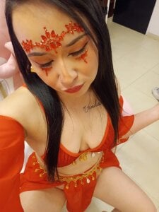 Rosie_jhons mysterious gypsy wants cum on her face 👠😈💦 Pic 4