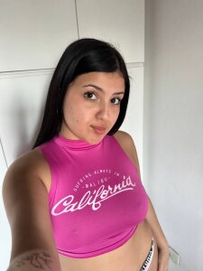 Public od AitanaRosee  8 snímek