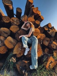 SharonEllis Public Pic 9