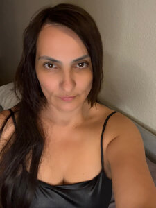 sexilexyy2120: Me ( 2 фото)