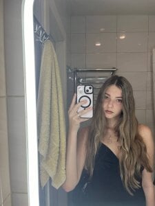 angel_lin Public Pic 3