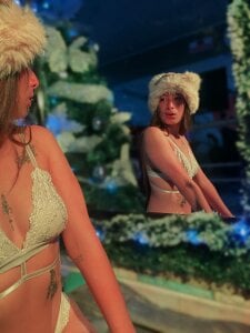 JuliethaBlonde Your Christmas gift 🎁✨ Pic