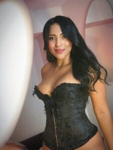 NatalieLewis C O R S E T 🖤 Pic