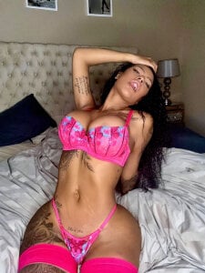 Little_Minx_Chanel Public Pic 7