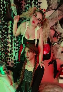 Charlotte_Richi hallowen Pic