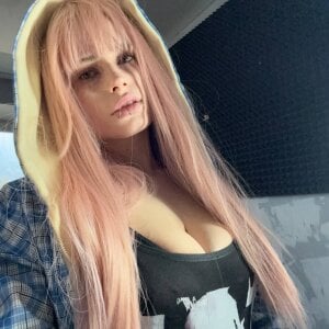 PieraMarch I just Pic 2