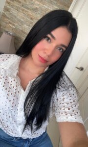 laly_hills Public Pic 2