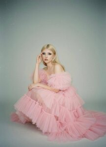 RosieHarder Public Pic 8