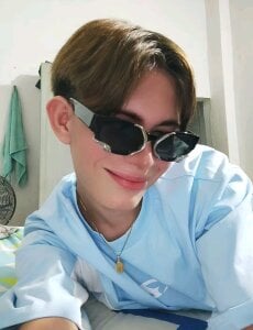 DereckTwink Photos from my new year টি ছবি