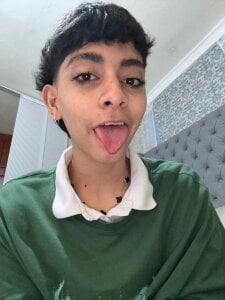 Matty_Sparkk Selfies 🤭 Pic 2