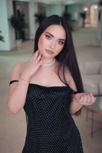 LuisaFaye Public Gambar 5