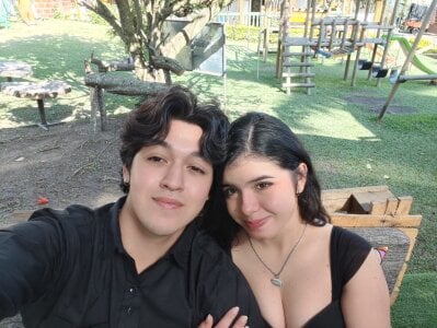 EmilyAndAndrew Public Foto 3