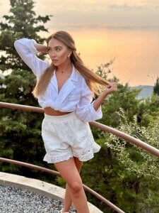 NadyaBlue Public Billede