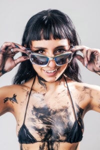 MaveParks_ Being a beautiful disaster!! 😇 Pic 4