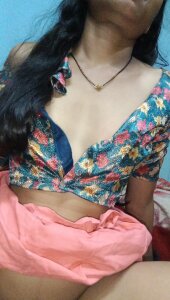 xxxsejal Blouse look Pic 4