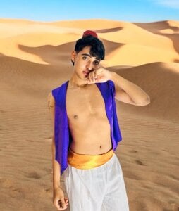 Dark_hairy_ Halloween 2025 (ALADIN) Pic